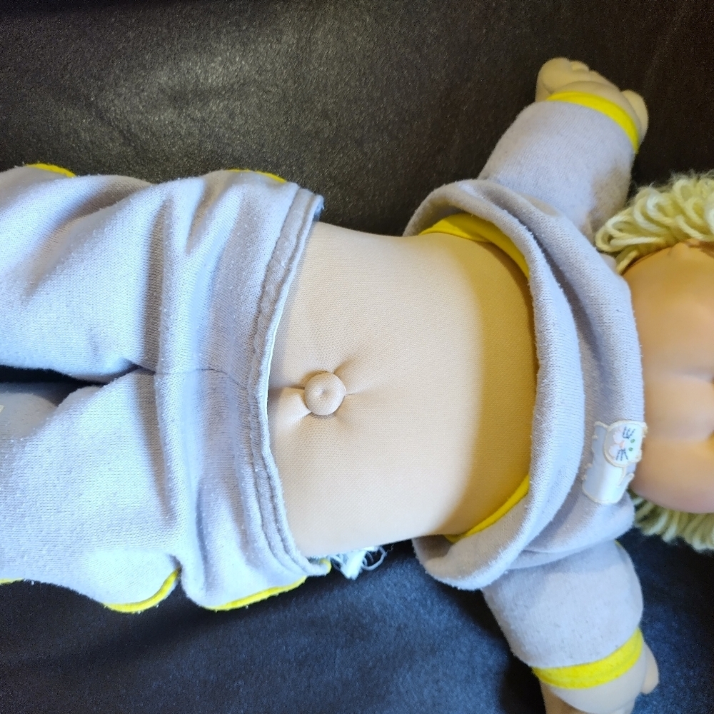 Vintage 1985 Cabbage Patch Kid, Blue Signature, Yarn Hair - Picture 7 of 12